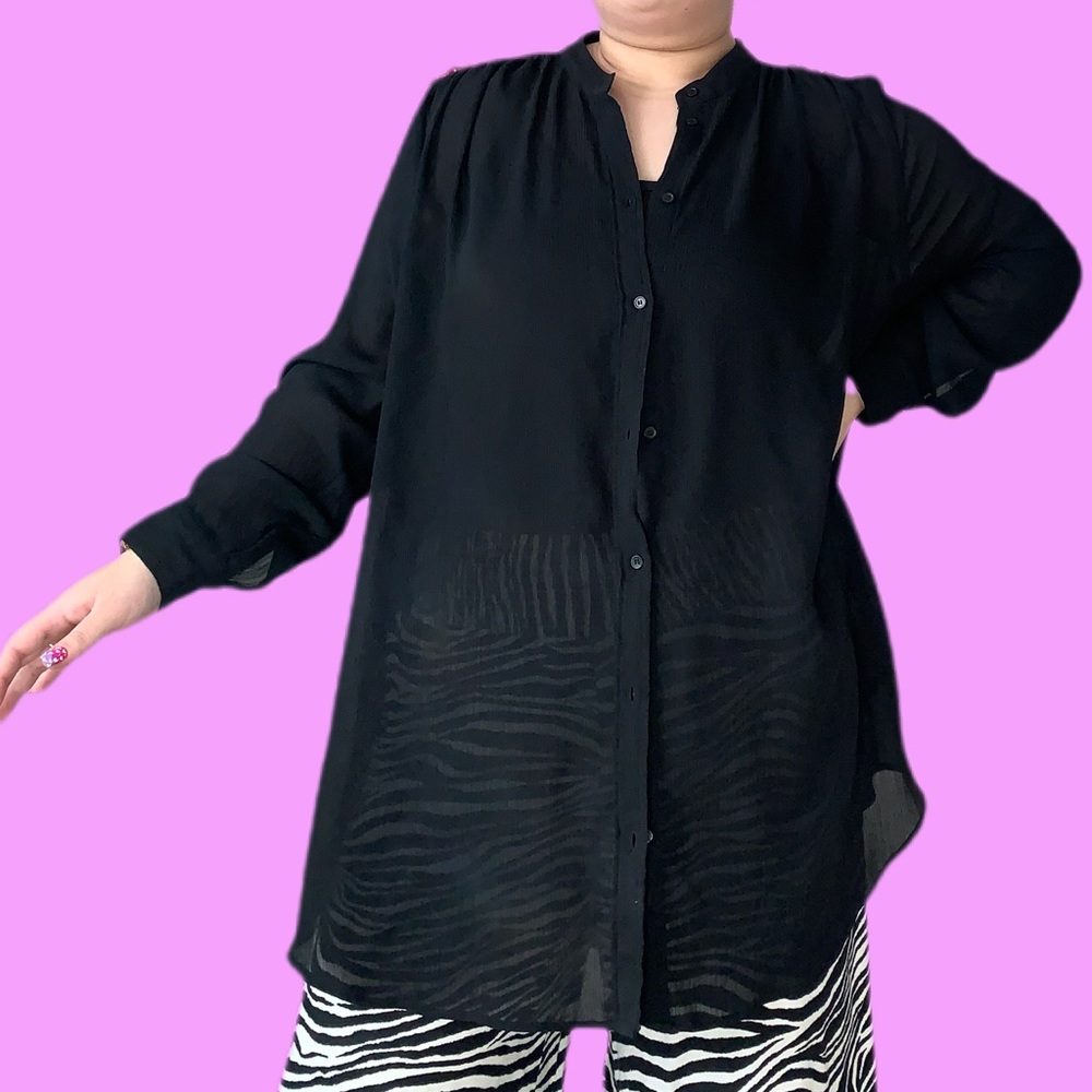 2XL H&M See-through button up blouse